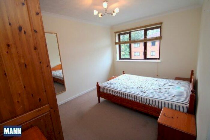 2 Bedroom Flat To Rent In Winston Close, Greenhithe, DA9