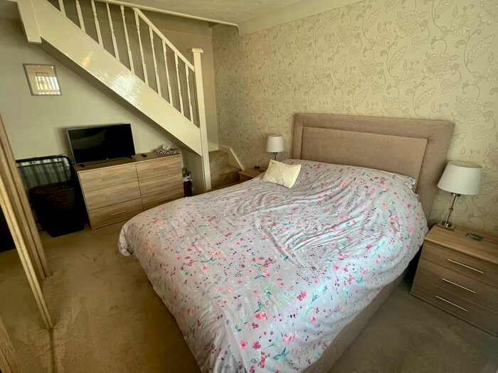 2 Bedroom Semidetached Bungalow For Sale In Sefton Drive, Maghull