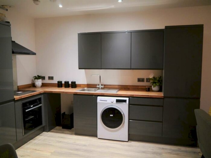 2 Bedroom Apartment To Rent In Park Terrace, Waterloo, Liverpool, L22