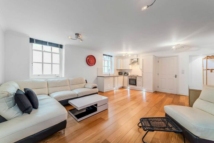 1 Bedroom Flat To Rent In College Hill, City, London, EC4R