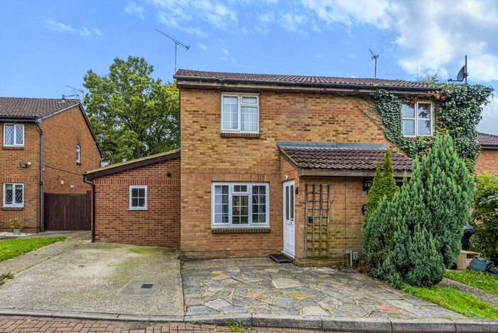 4 Bedroom Semi-Detached House To Rent In Erica Court, Woking, Surrey, GU22