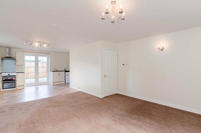 1 Bedroom Detached House To Rent In Naburn Lock, Caravan Park, York, North Yorkshire, Uk, YO19