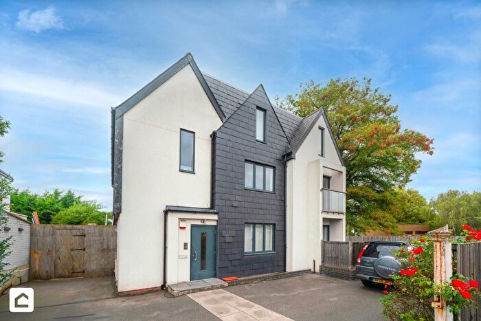 3 Bedroom Flat To Rent In Stafford Road, Croydon, Surrey, CR0