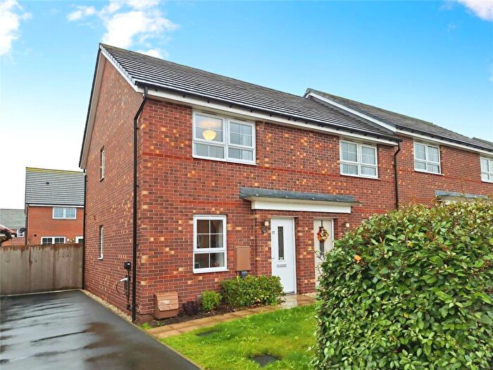 2 Bedroom End Of Terrace House For Sale In Top Knot Close, Nuneaton, Warwickshire, CV11