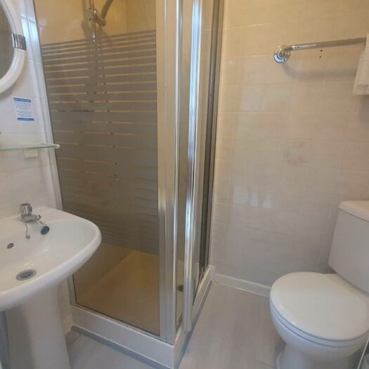 1 Bedroom Hotel Room To Rent In Bath Road, Bournemouth, Dorset, BH1