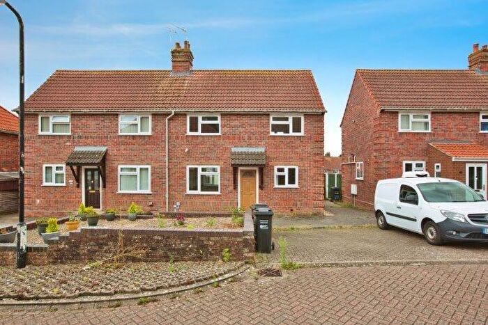 3 Bedroom Property To Rent In Marl Close, Yeovil, BA21
