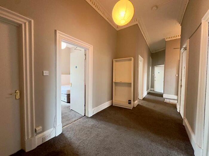 5 Bedroom Flat To Rent In Great Western Road, Kelvinbridge, Glasgow, G12