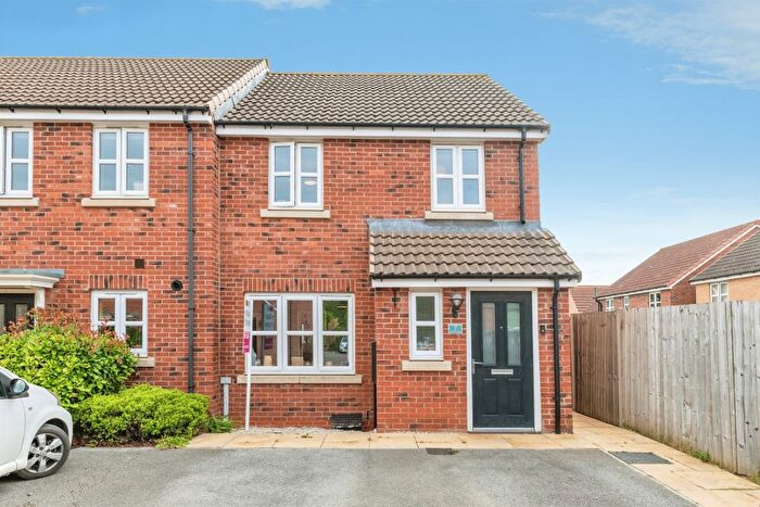 3 Bedroom End Terrace House For Sale In Robson Rise, Driffield, YO25