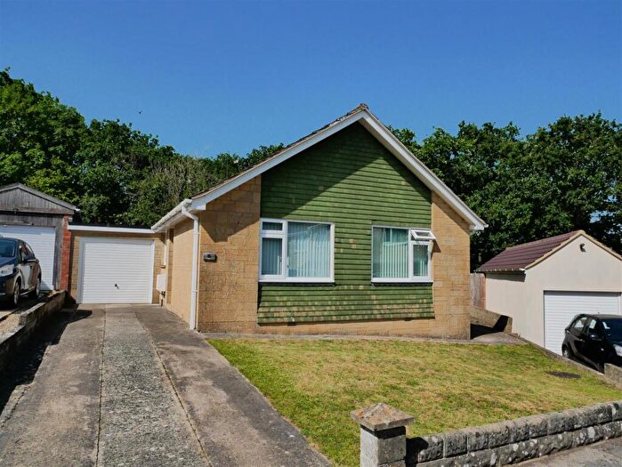 3 Bedroom Detached House For Sale In Carrick Close, Monkton Park, Chippenham, SN15