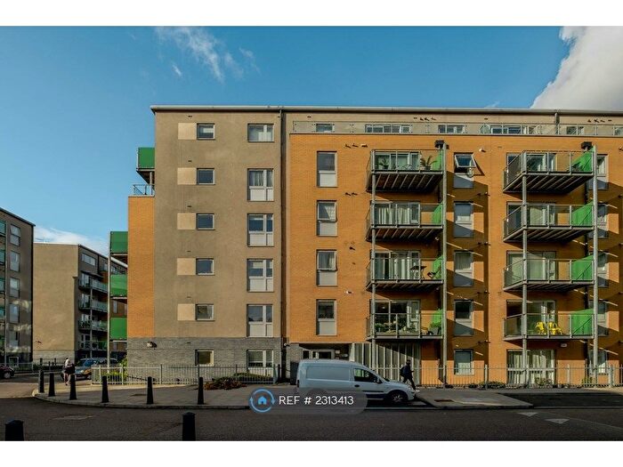 1 Bedroom Flat To Rent In Merchant Street, London, E3