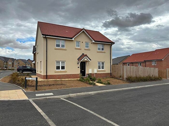 4 Bedroom Detached House For Sale In Hart Grove, Stowmarket, IP14
