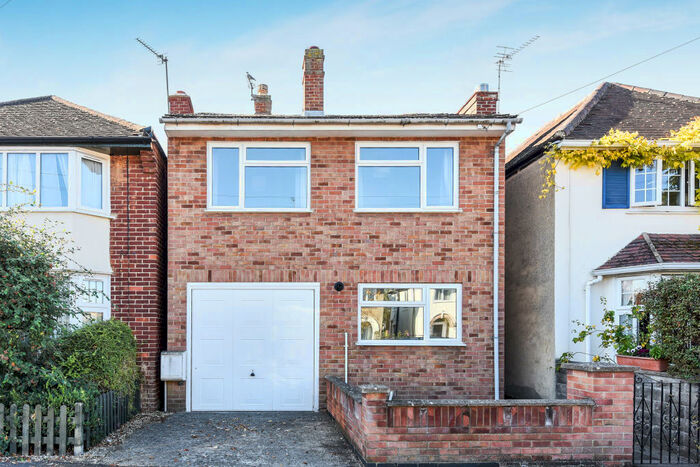 3 Bedroom Detached House To Rent In Edgeway Road, Marston, OX3