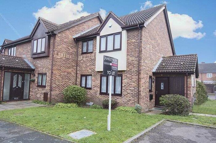 1 Bedroom Property To Rent In Alpine Road, Walton-on-thames, KT12