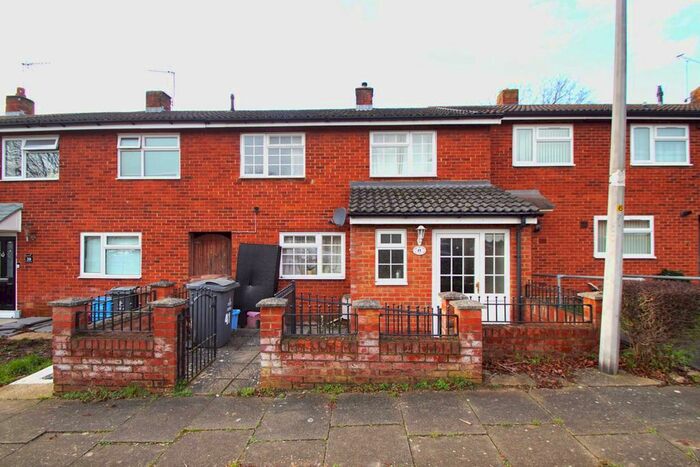 3 Bedroom Detached House To Rent In Fawcett Road, Stevenage, Hertfordshire, SG2