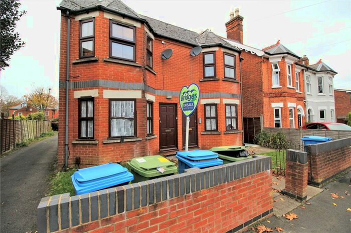 2 Bedroom Maisonette To Rent In Osborne Road, Farnborough, GU14