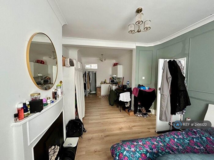 Studio To Rent In South Esk Road, London, E7