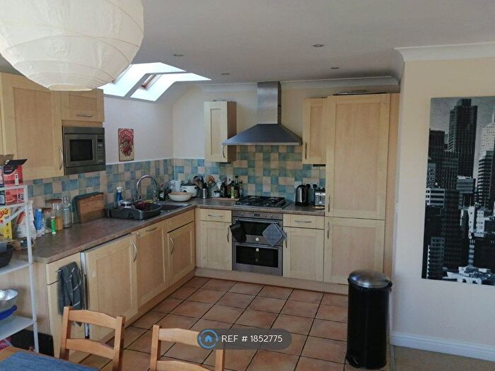 3 Bedroom Flat To Rent In Middleton, Milton Keynes, MK10