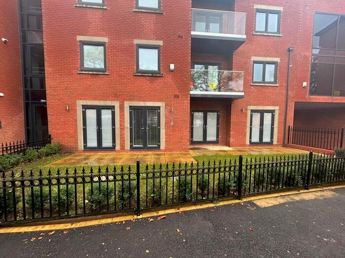 2 Bedroom Flat To Rent In Lonsdale Place, Derby, DE22