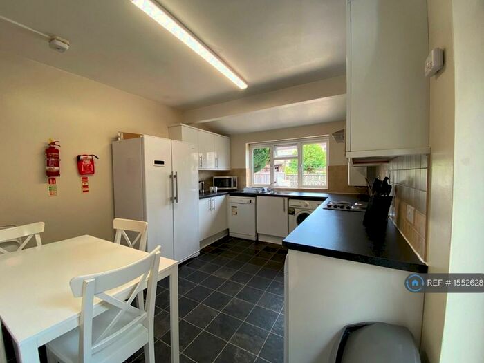 5 Bedroom Terraced House To Rent In Triangle North, Bath, BA2