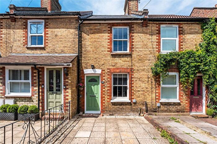 2 Bedroom Terraced House For Sale In Sandy Lane, Sevenoaks, Kent, TN13