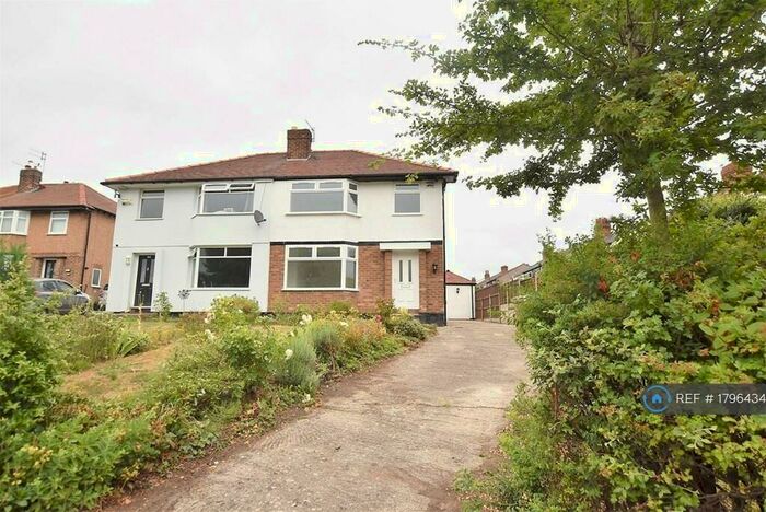 3 Bedroom Semi-Detached House To Rent In Old Chester Road, Bebington, Wirral, CH63