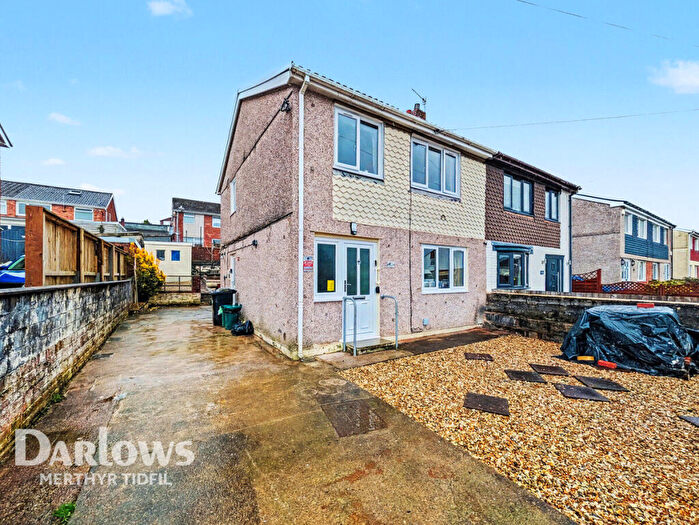 3 Bedroom Semi-Detached House For Sale In Laurel Close, Aberdare, CF44