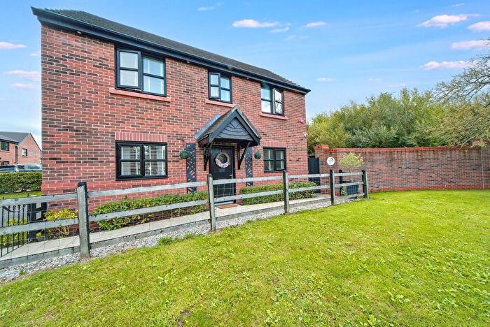 3 Bedroom Detached House For Sale In Hilldale, Ashton-In-Makerfield, WN4