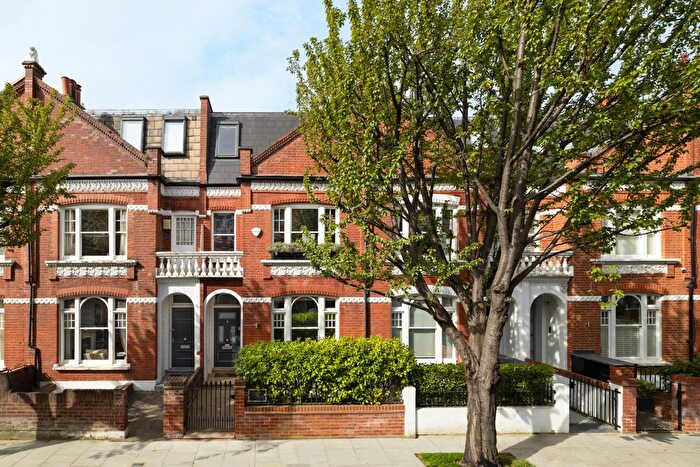 6 Bedroom Town House For Sale In Perrymead Street, London, SW6