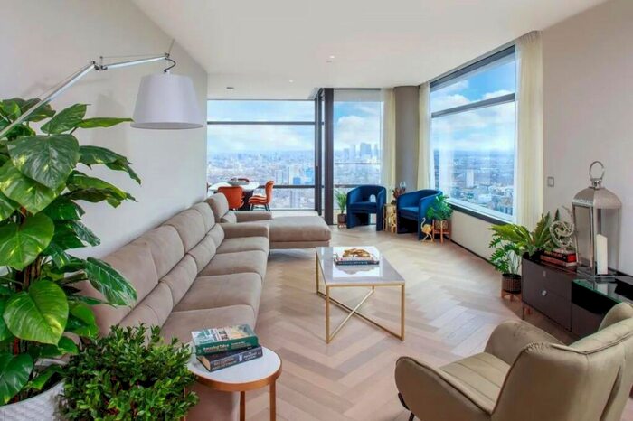 2 Bedroom Apartment For Sale In Worship Street, Shoreditch, London, EC2A
