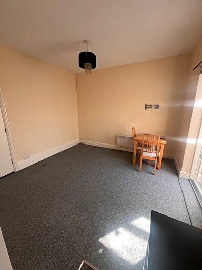 1 Bedroom Flat To Rent In Pinecliffe Avenue, Bournemouth, BH6