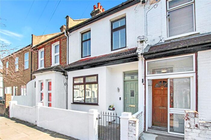 5 Bedroom Terraced House For Sale In Bannockburn Road, Plumstead, SE18