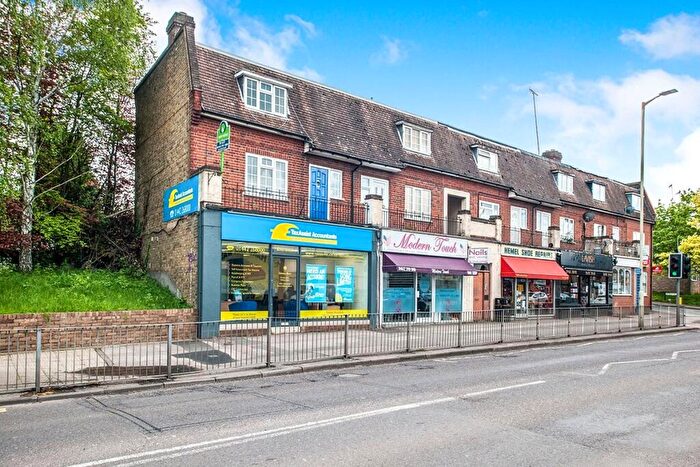 3 Bedroom Flat For Sale In Lawn Lane, Hemel Hempstead, Hertfordshire, HP3