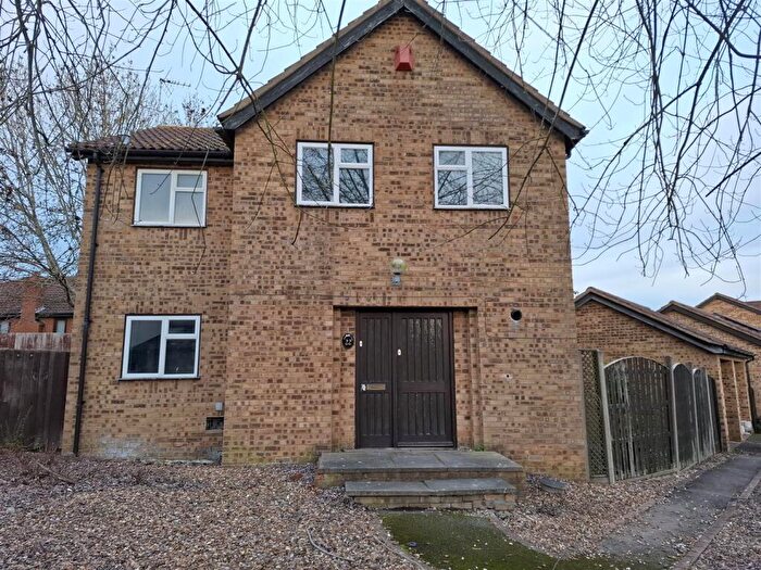 4 Bedroom Detached House To Rent In Willowford, Bancroft Park, Milton Keynes, MK13