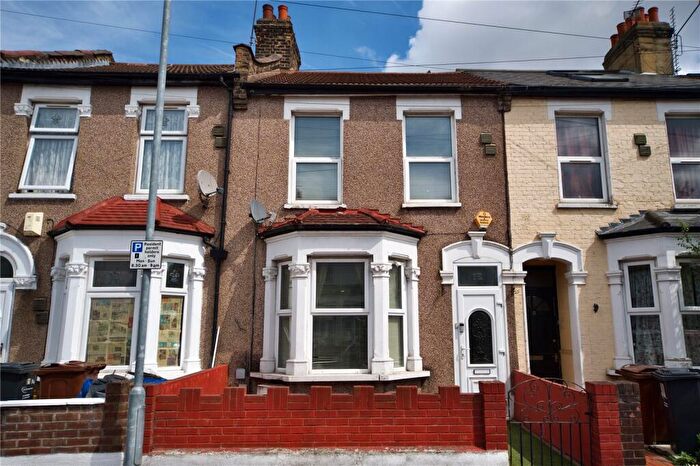 3 Bedroom Terraced House For Sale In St. Awdrys Road, Barking, IG11