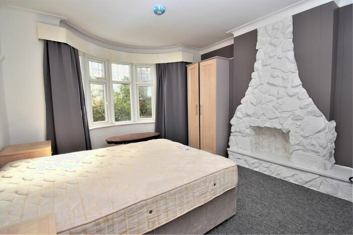 Studio To Rent In Leysdown Road, London, SE9