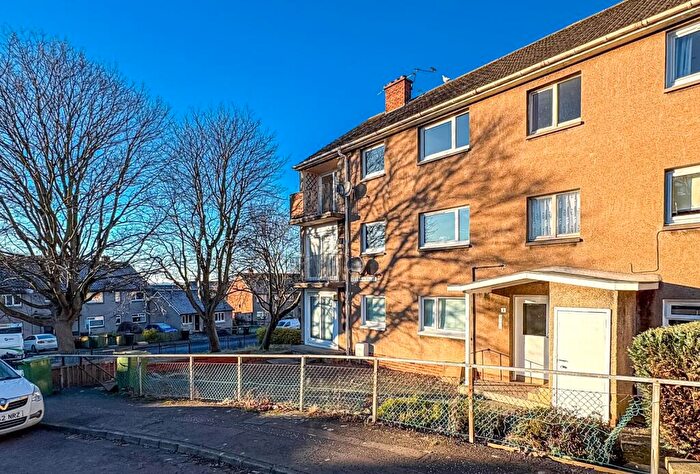 2 Bedroom Flat For Sale In / Rannoch Grove, Corstorphine, Edinburgh, EH4