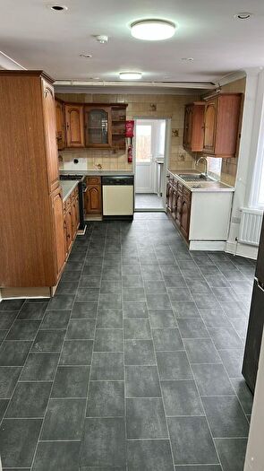 4 Bedroom Terraced House To Rent In Kensington Avenue, London, E12