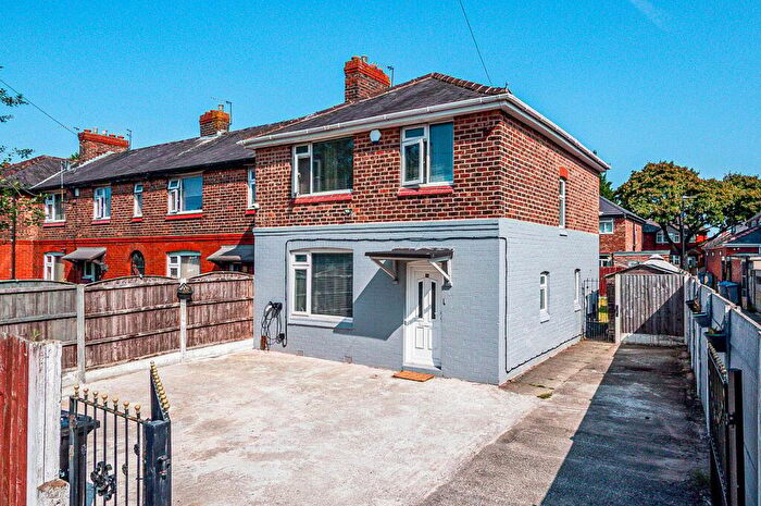 3 Bedroom Semi-Detached House For Sale In Derbyshire Avenue, Stretford, Manchester, M32
