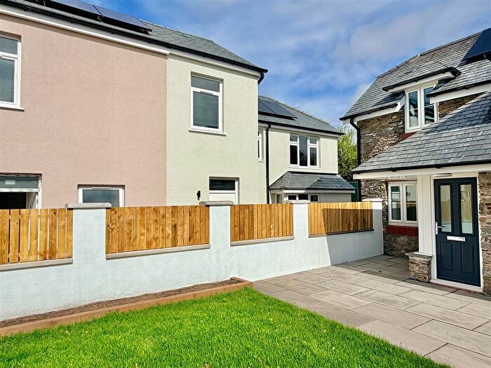 4 Bedroom End Terrace House For Sale In Plymstock, Plymouth, PL9