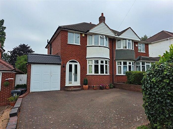 3 Bedroom Semi-Detached House For Sale In Sutton Oak Road, Streetly, Sutton Coldfield, B73