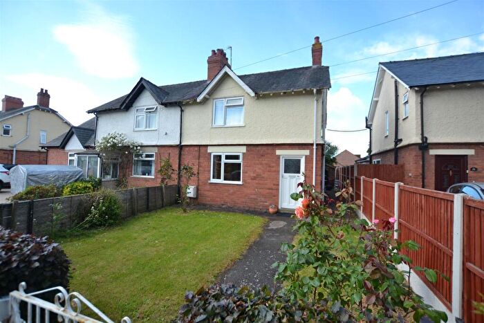3 Bedroom Semi Detached House For Sale In Caswell Road, Leominster, HR6