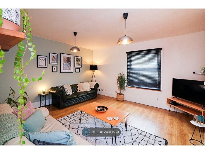 1 Bedroom Maisonette To Rent In Greenbrook Terrace, Taunton, TA1