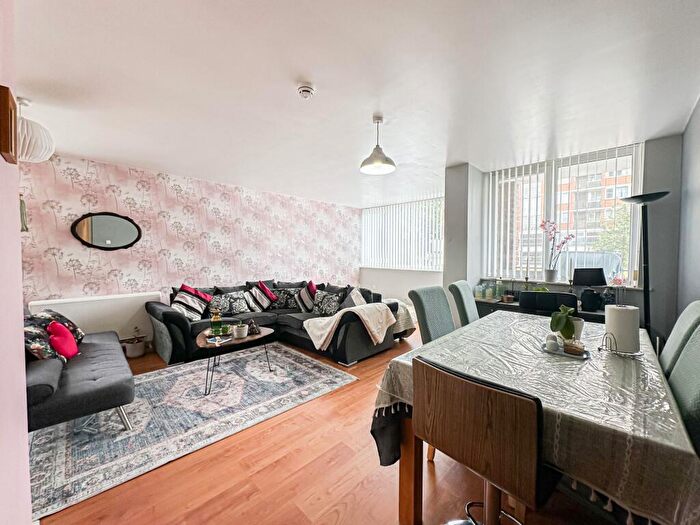 2 Bedroom Flat For Sale In Conway Street, Liverpool, L5 - Photo 3