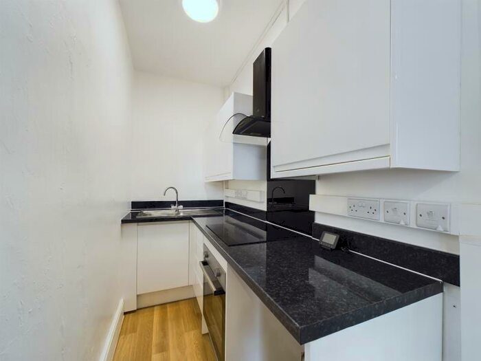 2 Bedroom Character Property To Rent In London Road, Peterborough, PE2