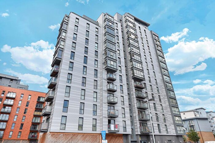 1 Bedroom Apartment To Rent In Slough, Berkshire, SL2