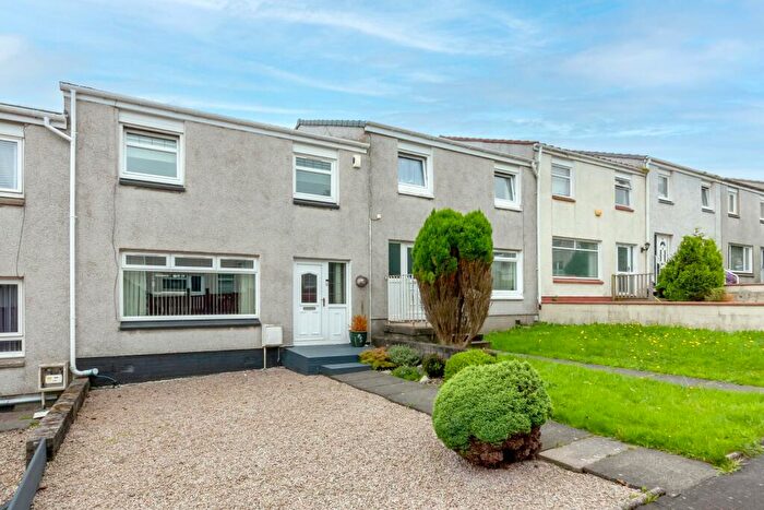 3 Bedroom Terraced House For Sale In Howes Drive, Heathryfold, Aberdeen, AB16