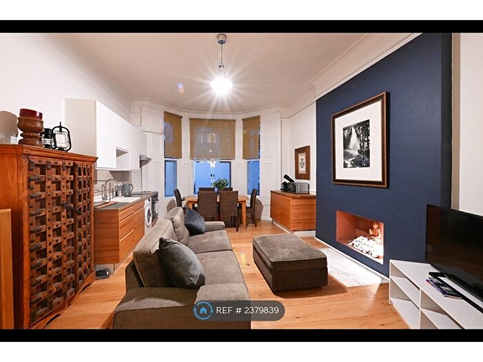 1 Bedroom Flat To Rent In Marloes Road, London, W8