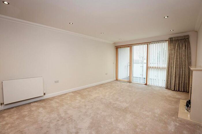 2 Bedroom Flat To Rent In Castle View Retirement Village, Helston Lane, SL4