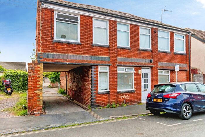5 Bedroom Detached House For Sale In Holt Road, Southampton, Hampshire, SO15