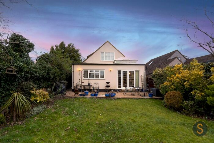 4 Bedroom Detached House For Sale In Bell Lane, Bedmond, Abbots Langley, WD5